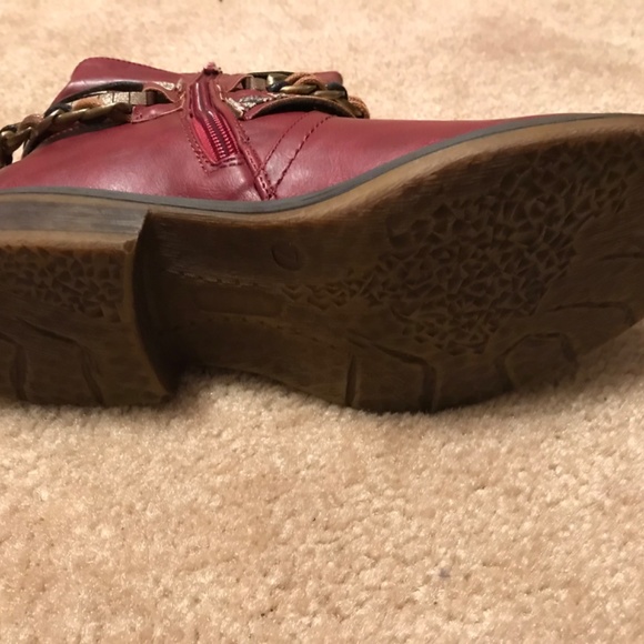 Not Rated Boots - Picture 3 of 5